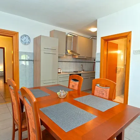 Branko 2081 Apartman
