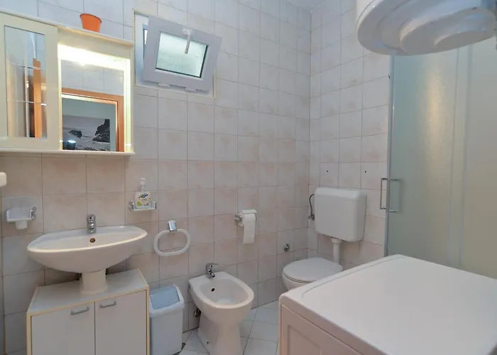 Branko 2081 Apartman *